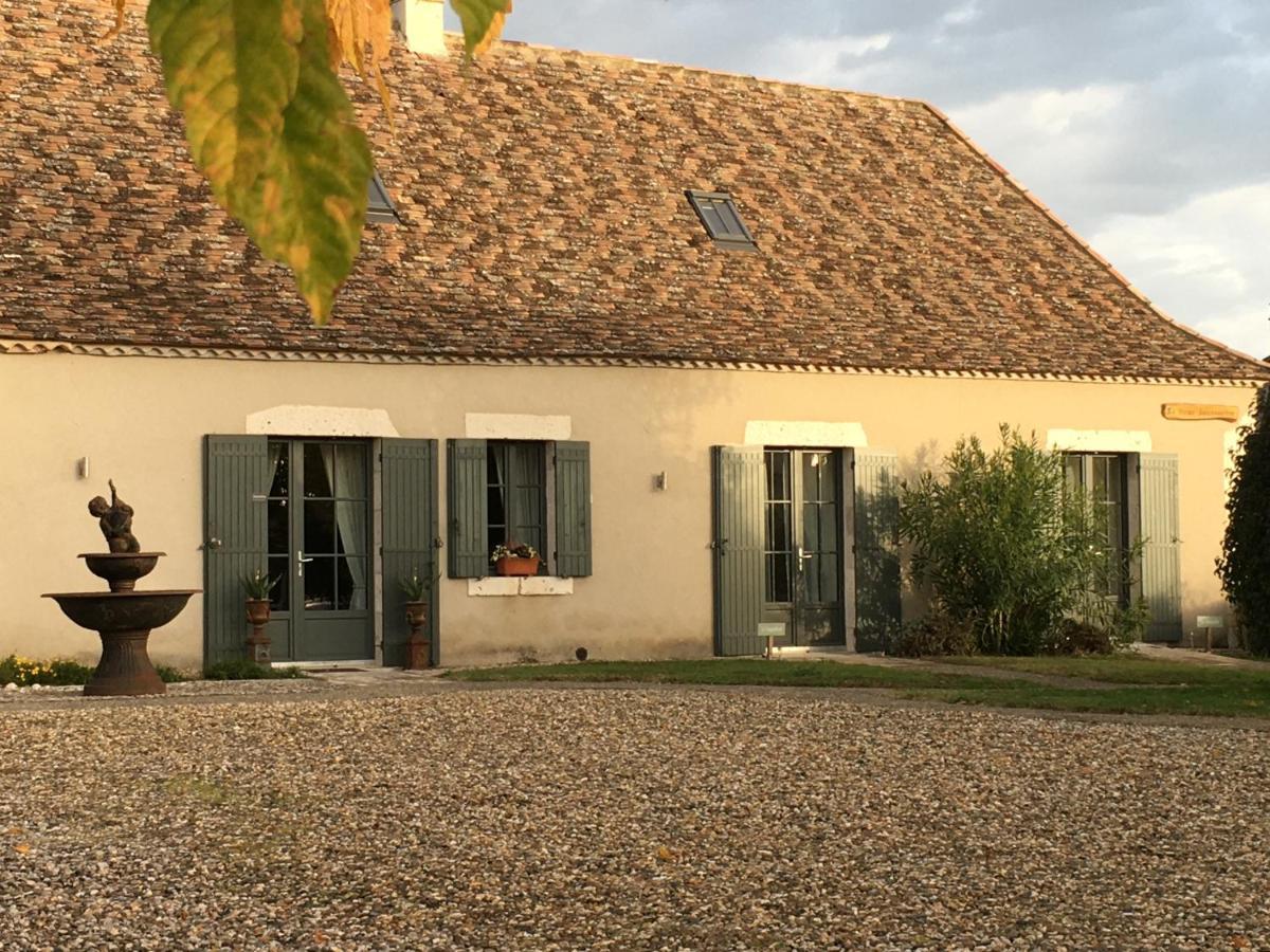 La Ferme Buissonniere Bed and Breakfast Bardou Buitenkant foto