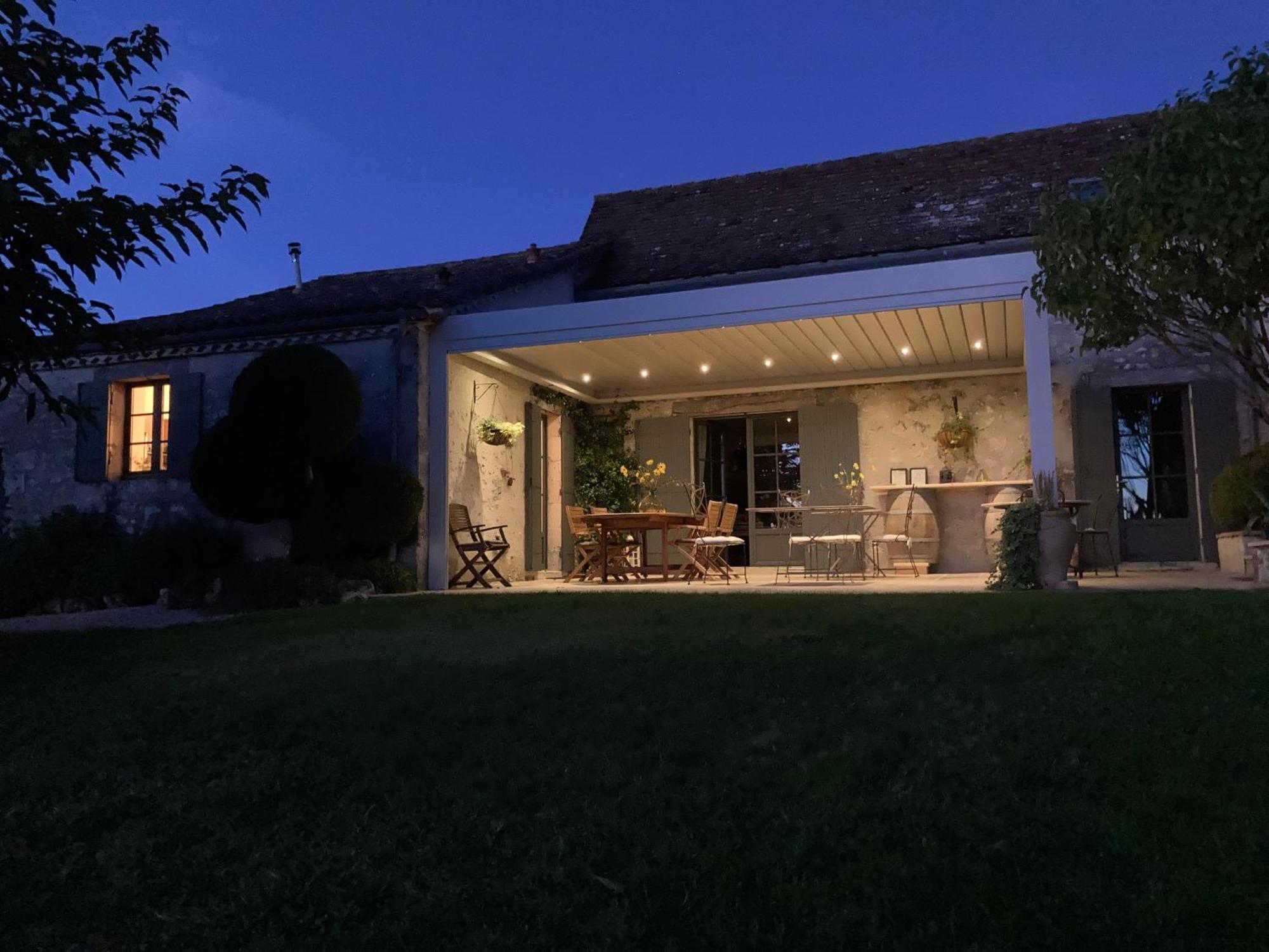 La Ferme Buissonniere Bed and Breakfast Bardou Buitenkant foto